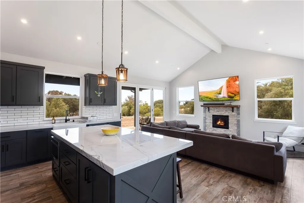 https://cdn.realtyfeed.com/cdn/127/306733277/272ac2e66c0a378a4f2bf2d66966ba07.webp