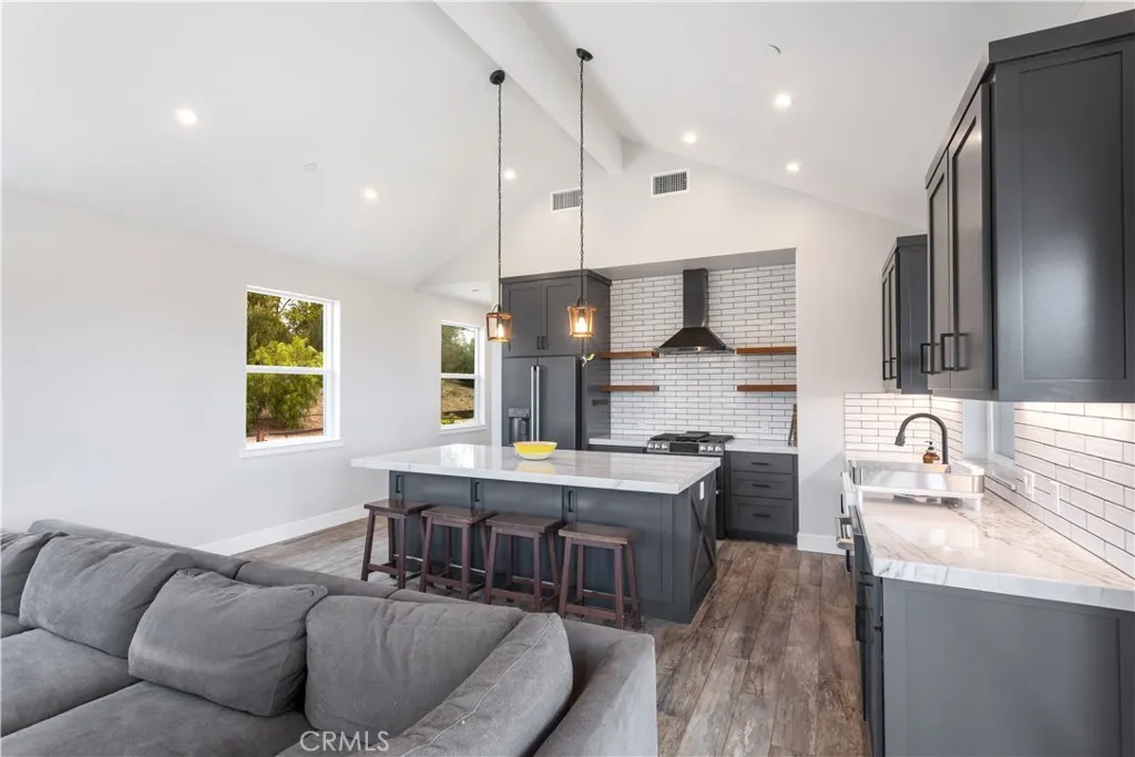 https://cdn.realtyfeed.com/cdn/127/306733277/88330f8bbe0fdb1ff6645b12e3246509.webp