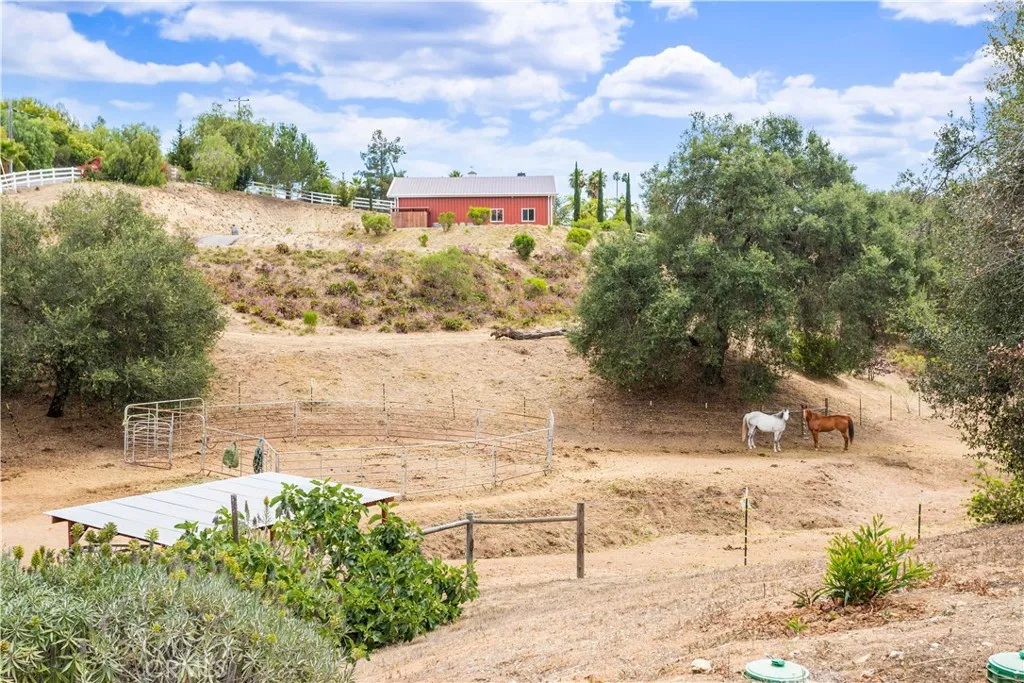 https://cdn.realtyfeed.com/cdn/127/306733277/a184e6c2fa6b4324470f340ad3b65ca2.webp