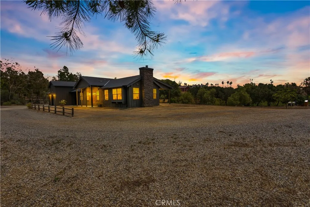 https://cdn.realtyfeed.com/cdn/127/306733277/b35881434b4bad240976df2ecadef31d.webp