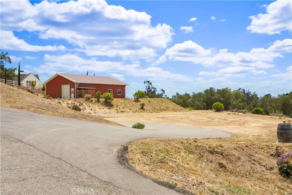https://cdn.realtyfeed.com/cdn/127/306733277/c6d7953e2a96afbc9ac10f1e6cf9889e.webp