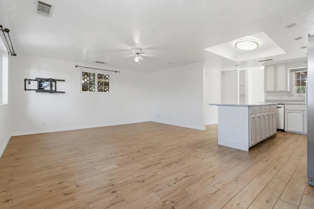 https://cdn.realtyfeed.com/cdn/127/306733288/d072d739ece2727c4c4d9ce5cb57f26c.webp