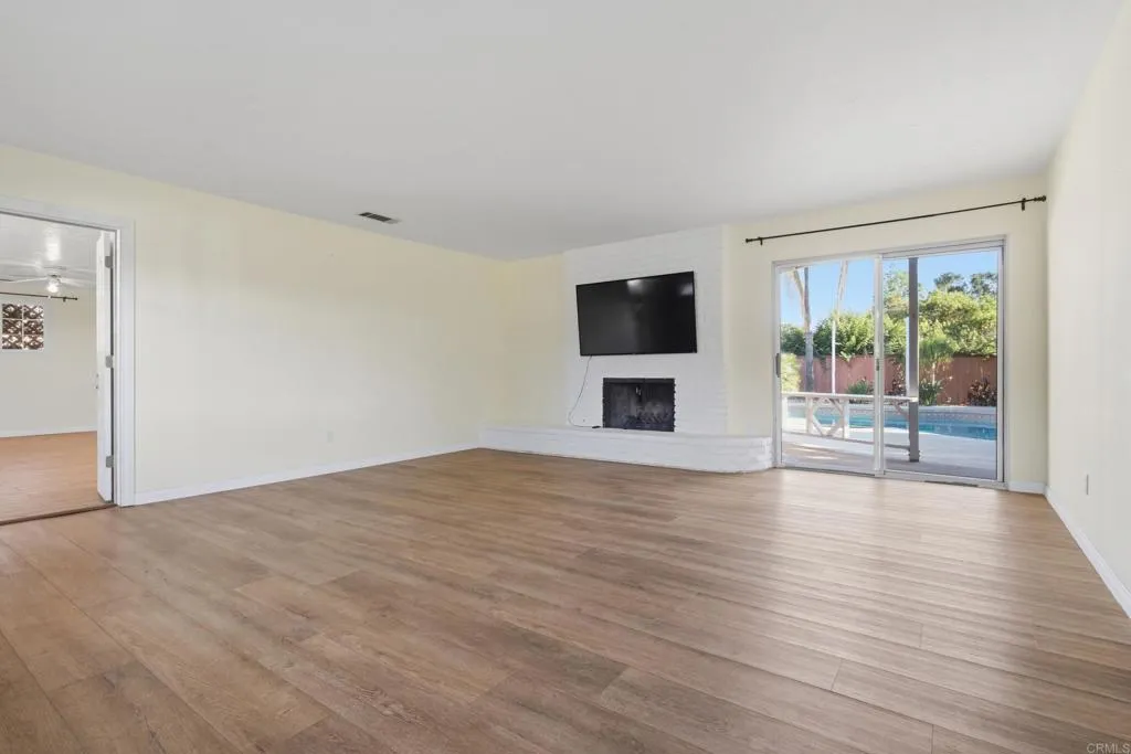 https://cdn.realtyfeed.com/cdn/127/306733288/ef1b945cd78fd1b1e4d6bde23059b502.webp