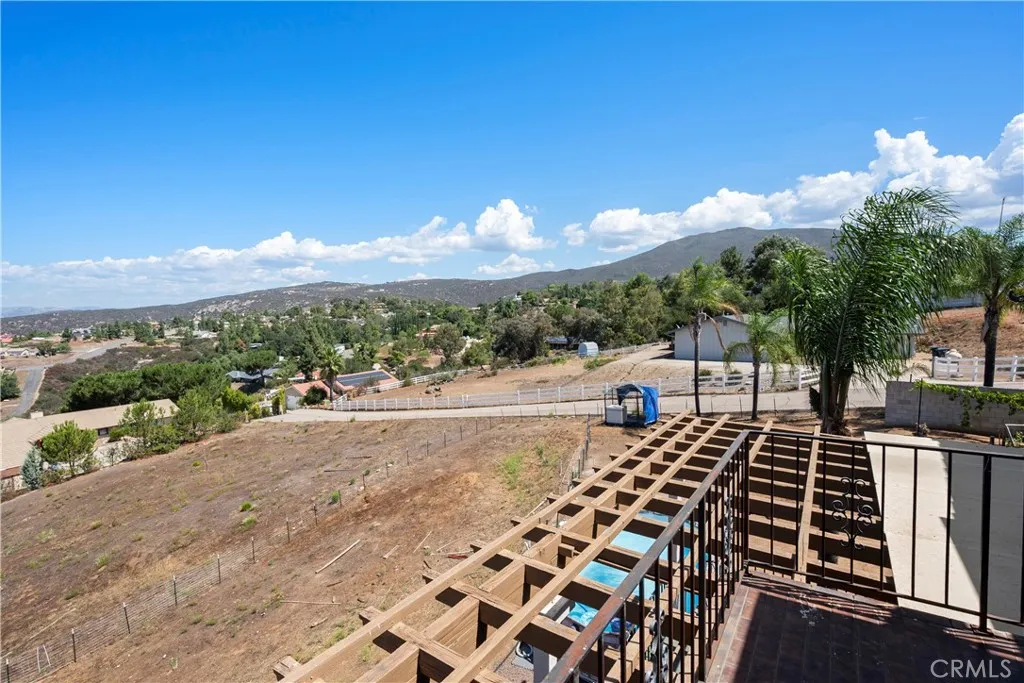 https://cdn.realtyfeed.com/cdn/127/306733297/22908e5362ac3ffa1695e3489403c6d7.webp