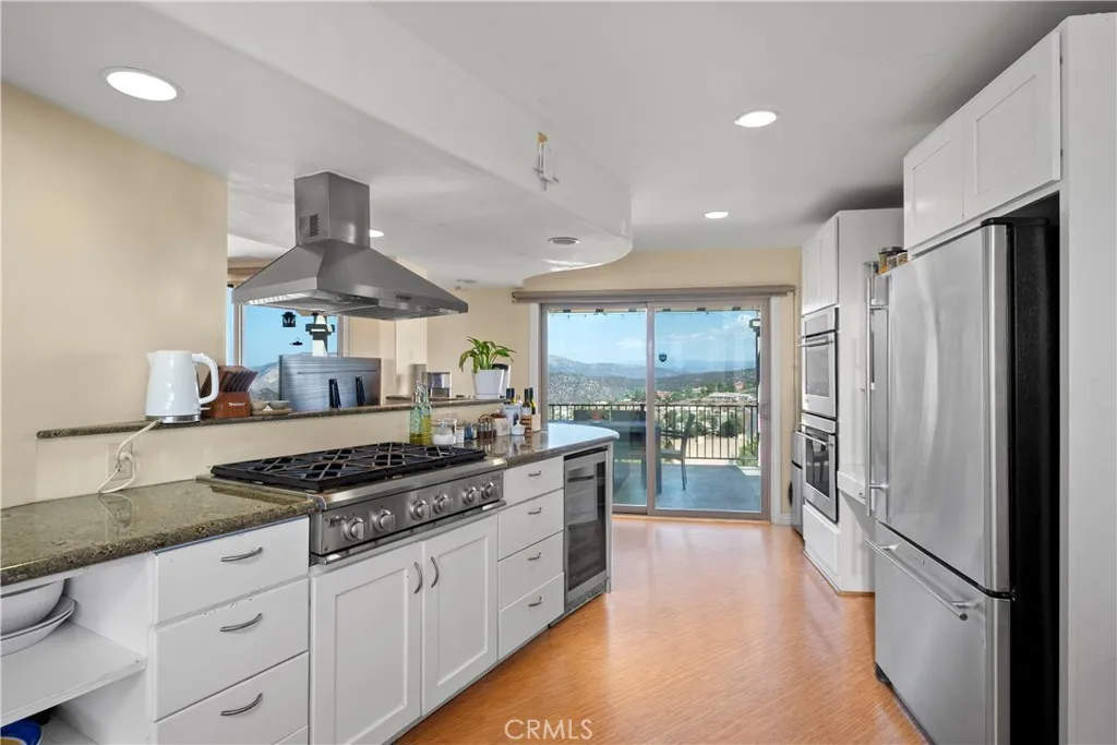 https://cdn.realtyfeed.com/cdn/127/306733297/c56d231d13ded9e82b7af374af909851.webp
