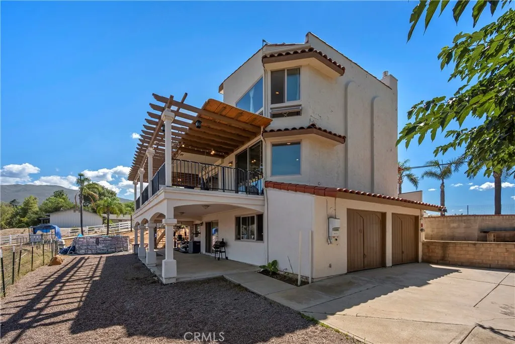 https://cdn.realtyfeed.com/cdn/127/306733297/fad8cc0037beb28597c04d89f977b7f7.webp