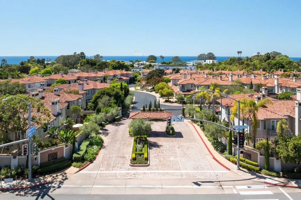https://cdn.realtyfeed.com/cdn/127/306733341/0b102cf65d679d58d2052a8cc87e9047.webp