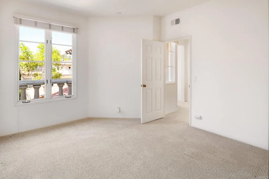 https://cdn.realtyfeed.com/cdn/127/306733341/0ba7b526869c0be65989ab3a2418643b.webp