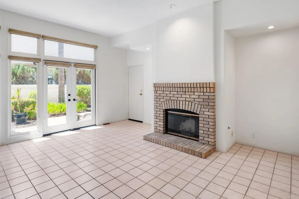 https://cdn.realtyfeed.com/cdn/127/306733341/5f9130c438c7a94f85973a3e317e4ee6.webp