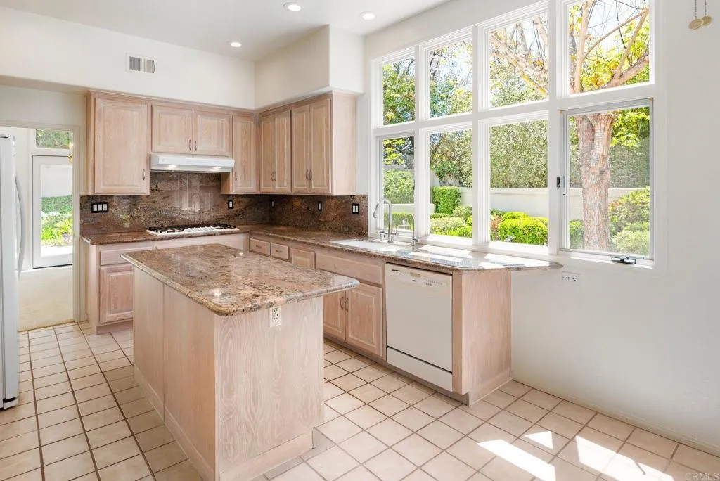 https://cdn.realtyfeed.com/cdn/127/306733341/7b71a462f50f4759bb1db8c275a06332.webp