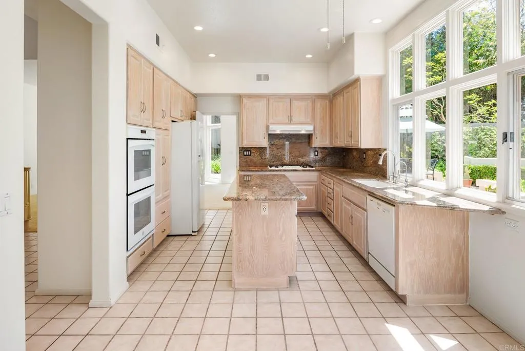 https://cdn.realtyfeed.com/cdn/127/306733341/d0461ef2e0e1fd2167c66d14d8ed13fc.webp