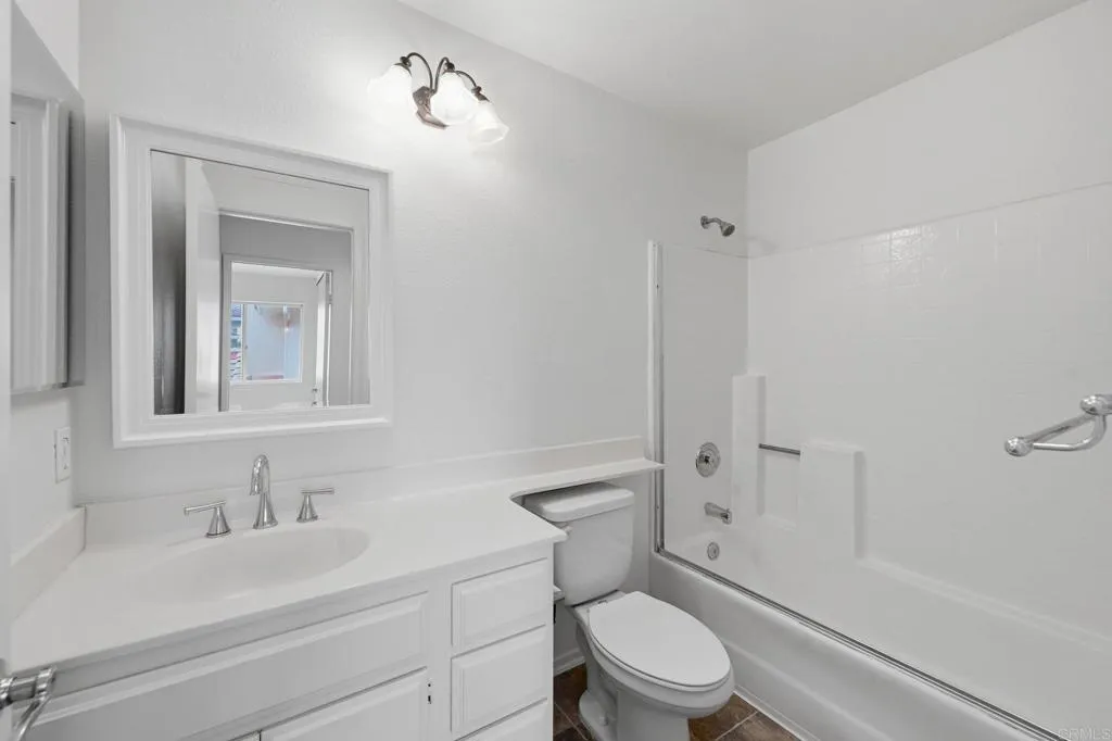 https://cdn.realtyfeed.com/cdn/127/306733355/47a62bdc30604d4fff8eef06c7577a65.webp