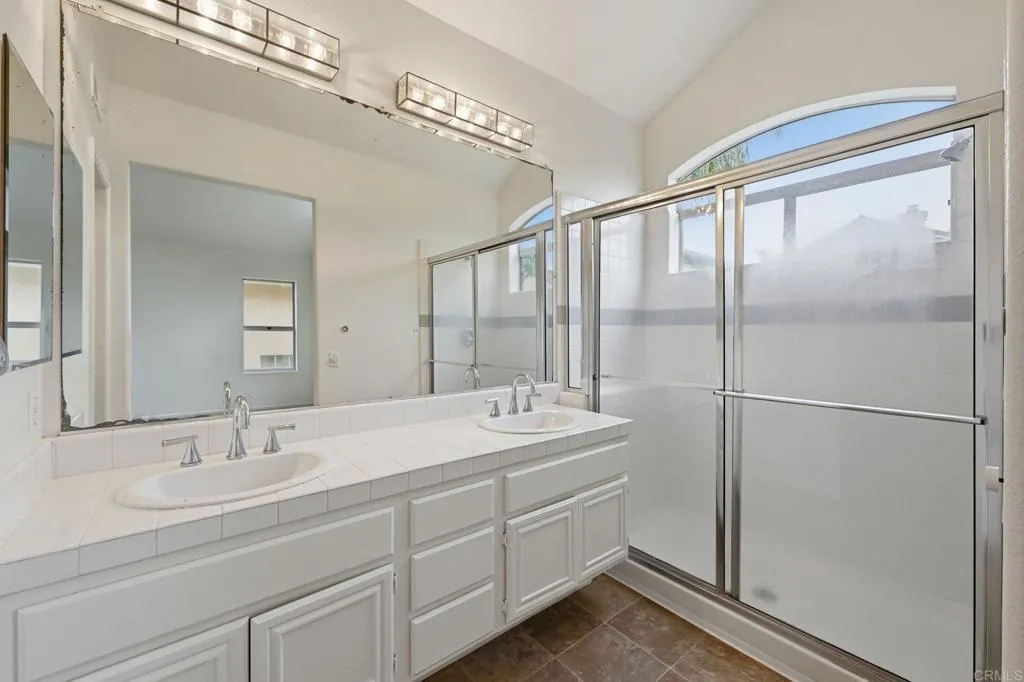 https://cdn.realtyfeed.com/cdn/127/306733355/58aa6ff045ae34f980650ec5eef49b2c.webp