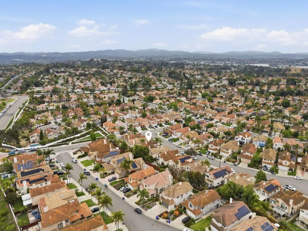 https://cdn.realtyfeed.com/cdn/127/306733355/6d59de1f8bc7bc2811a26ee67737fe4f.webp