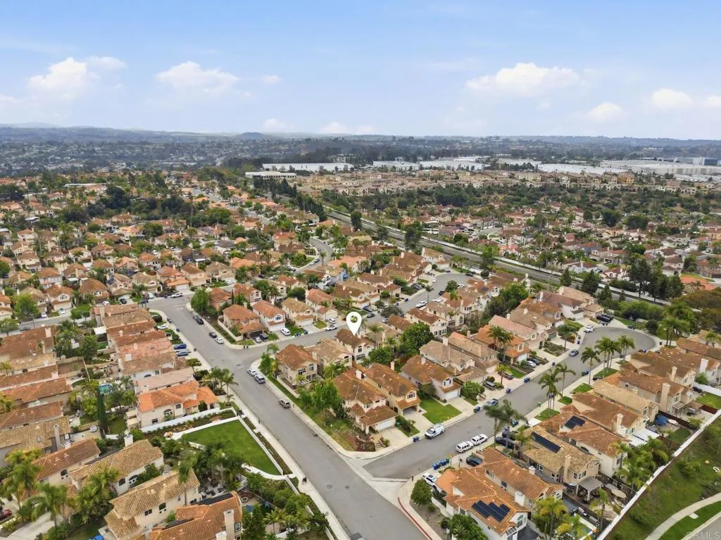 https://cdn.realtyfeed.com/cdn/127/306733355/8f115afe435b0ea0bb0c1e61df8ba1fe.webp