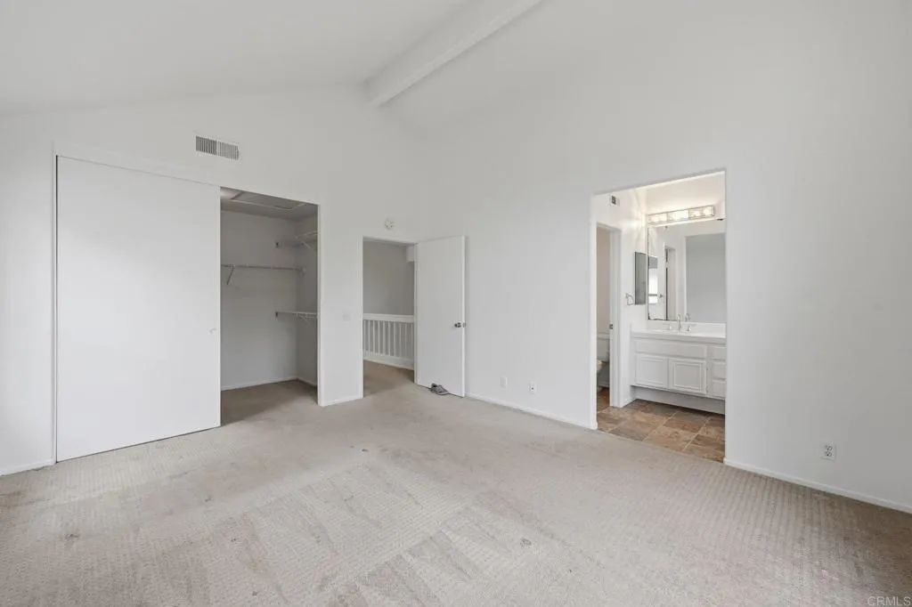 https://cdn.realtyfeed.com/cdn/127/306733355/c8a2ec1a550de8dea282a2d724809567.webp