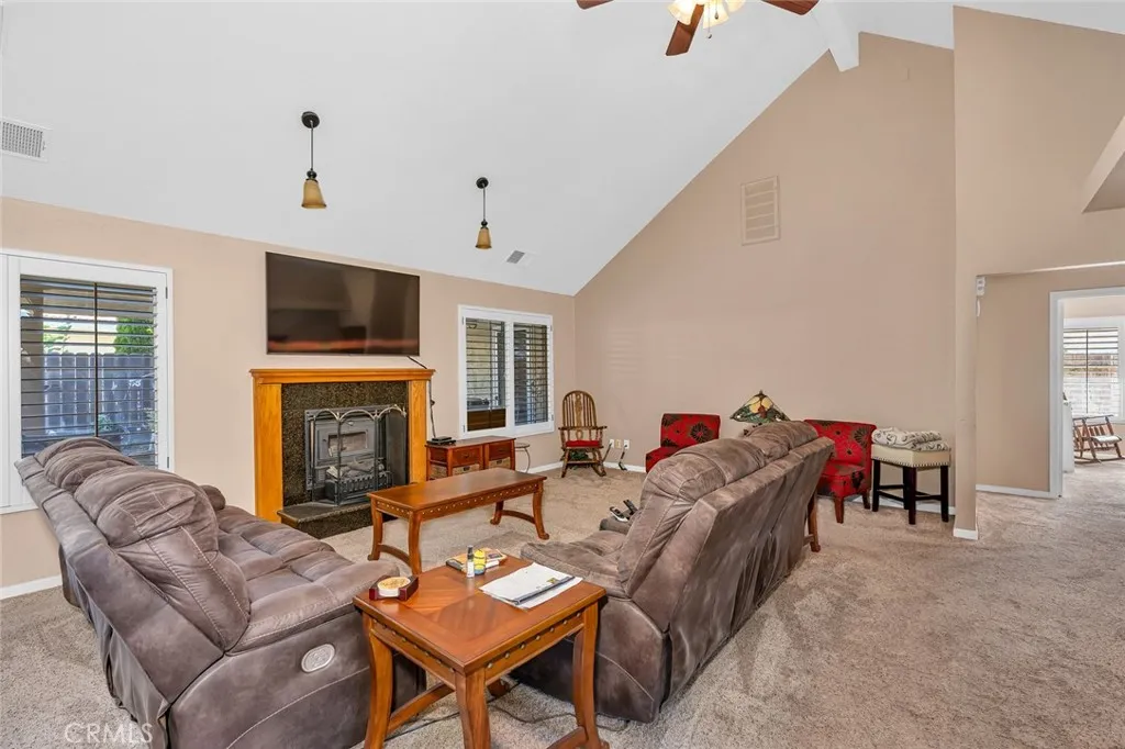 639 Royal Arch Court, Merced, CA 95340 - Photo 5 of 22, Merced, CA
