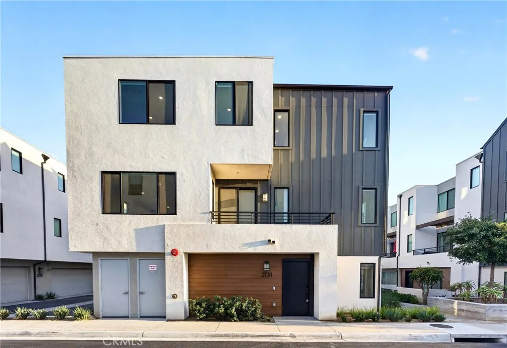 https://cdn.realtyfeed.com/cdn/127/306733399/02d63a3eaa6f850b88b28abdd19a35d1.webp
