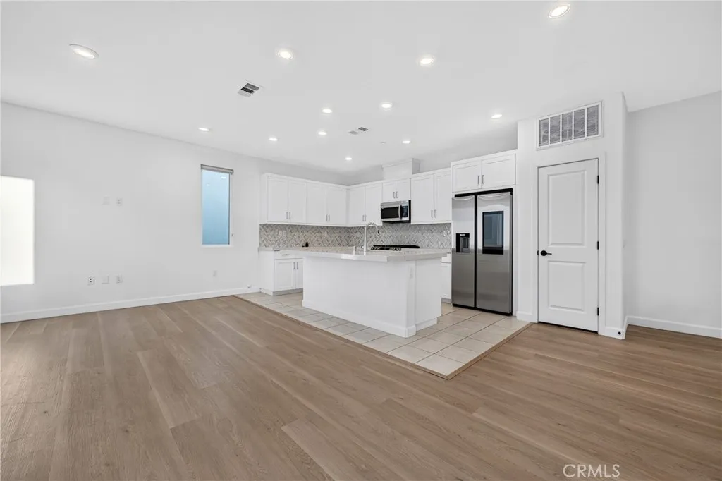 https://cdn.realtyfeed.com/cdn/127/306733399/58df202276bb8e51bbc1d51aad2a7796.webp