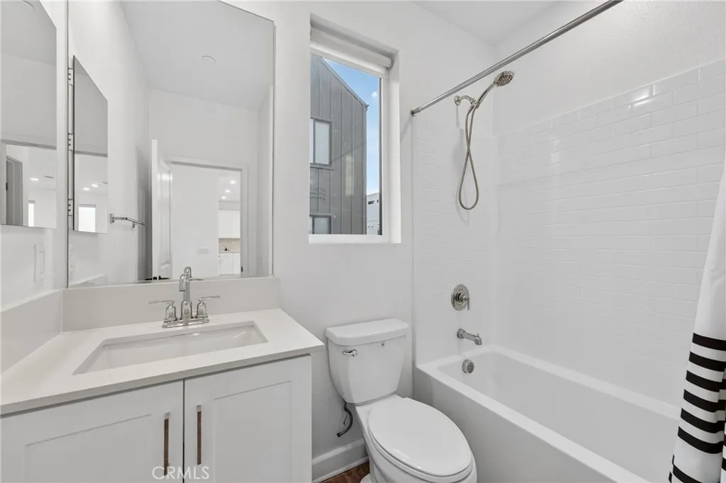 https://cdn.realtyfeed.com/cdn/127/306733399/75a41cd55d01d776c1e1d1ad41f2f00b.webp