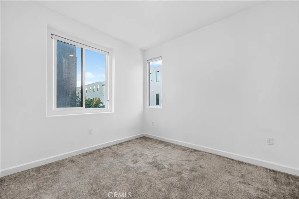 https://cdn.realtyfeed.com/cdn/127/306733399/7b6ff3263ac43e8f1cd78266fa1d6125.webp