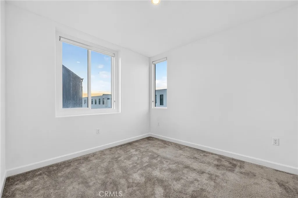 https://cdn.realtyfeed.com/cdn/127/306733399/d64fa44d2c8faa73807a8b63c7ee9da8.webp