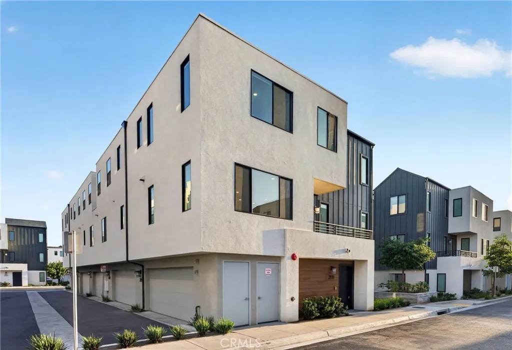 https://cdn.realtyfeed.com/cdn/127/306733399/e564d9e702f61d4f706d9175874347e3.webp