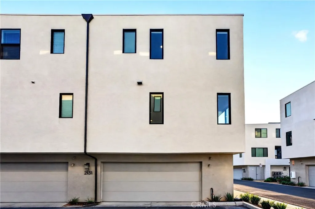 https://cdn.realtyfeed.com/cdn/127/306733399/e9a4e1c9ed5a049f9b01e4633f219984.webp