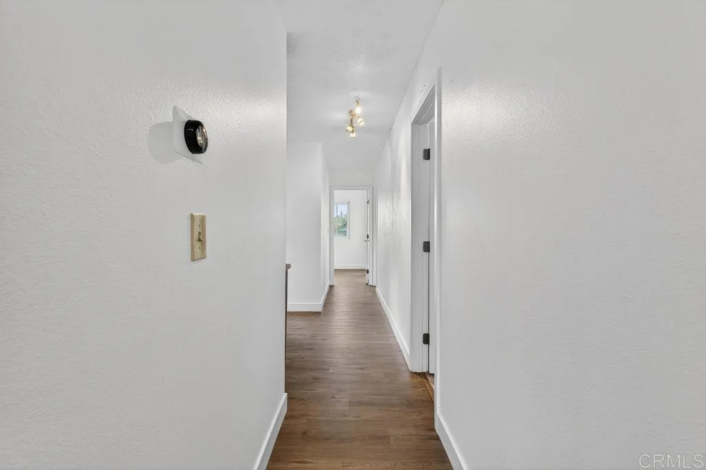 https://cdn.realtyfeed.com/cdn/127/306733413/149bd3baeaab5593ec724fb66e1f8656.webp