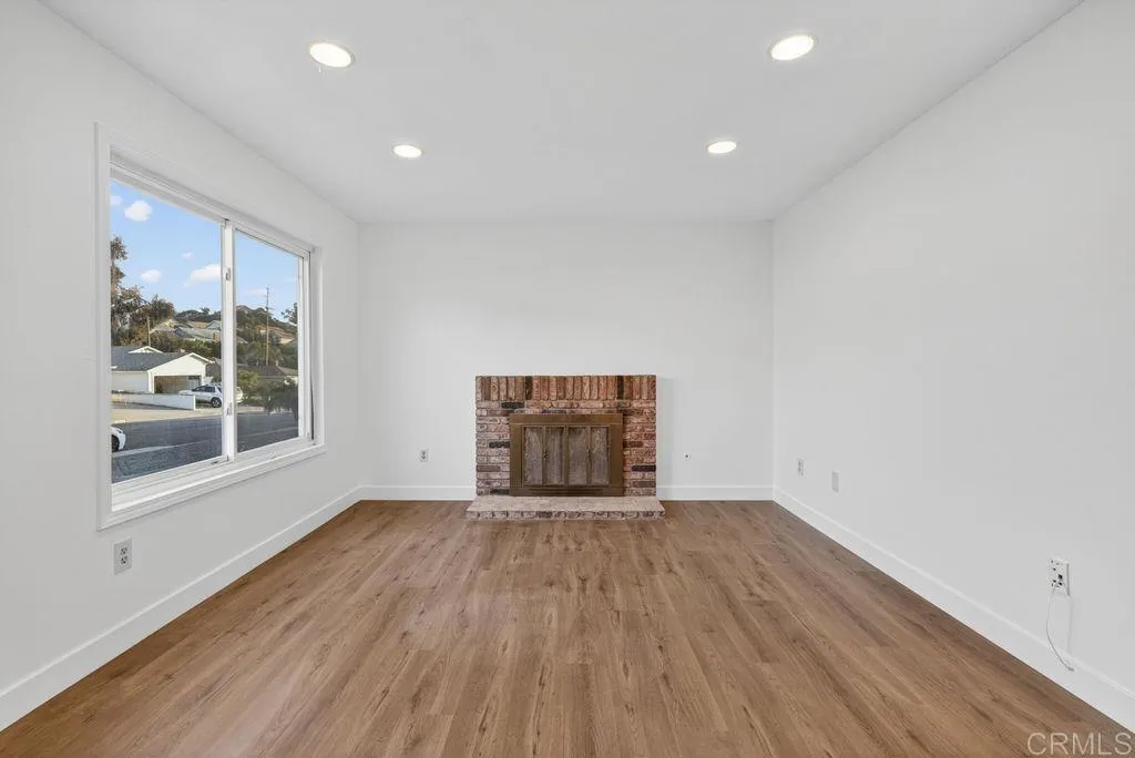https://cdn.realtyfeed.com/cdn/127/306733413/fb7e1433054d0b9cd32746b3f35a2ab6.webp