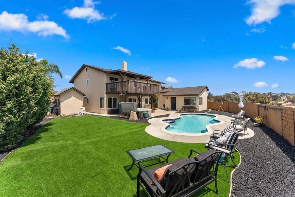 682 Calma, Chula Vista, CA 91910 - Main photo, Chula Vista, CA