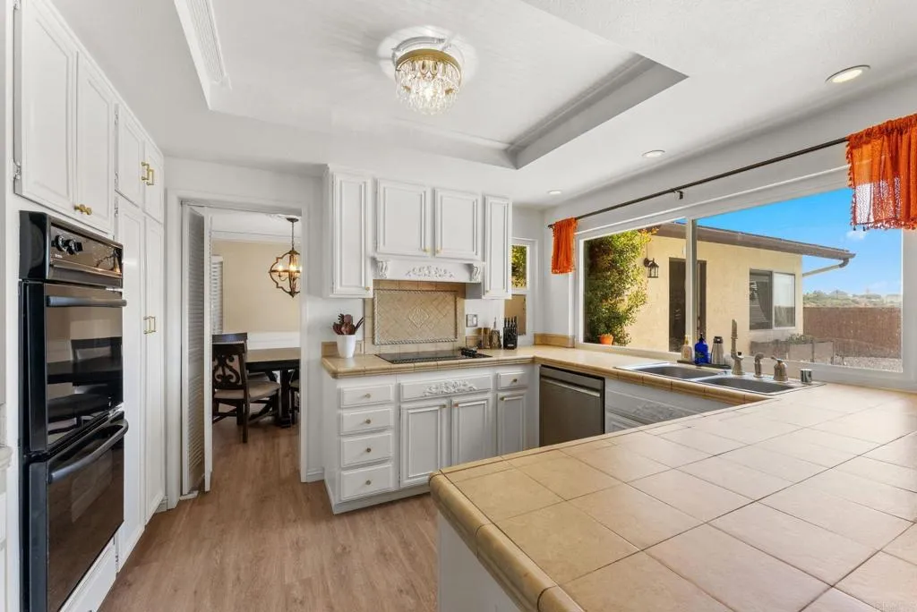 https://cdn.realtyfeed.com/cdn/127/306733428/20ed056d942f5efe240ca3355a895e41.webp