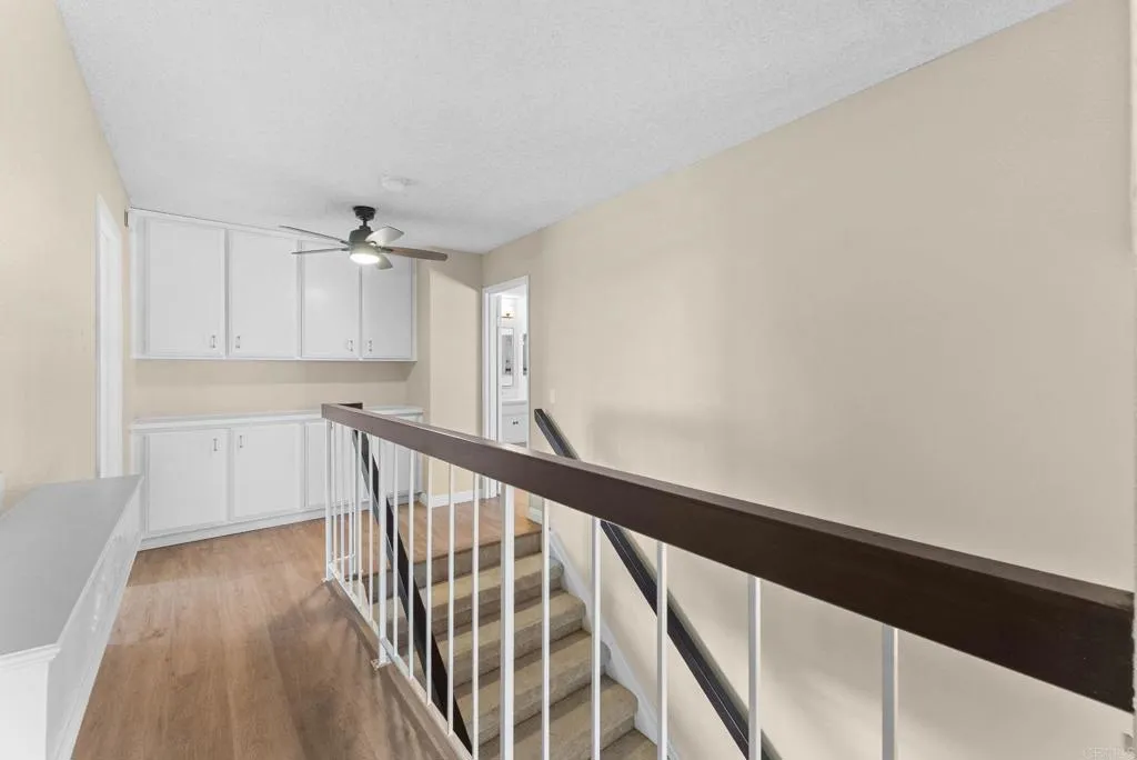 https://cdn.realtyfeed.com/cdn/127/306733428/be4e7ae952573b3b42f27f8284d1b7a4.webp