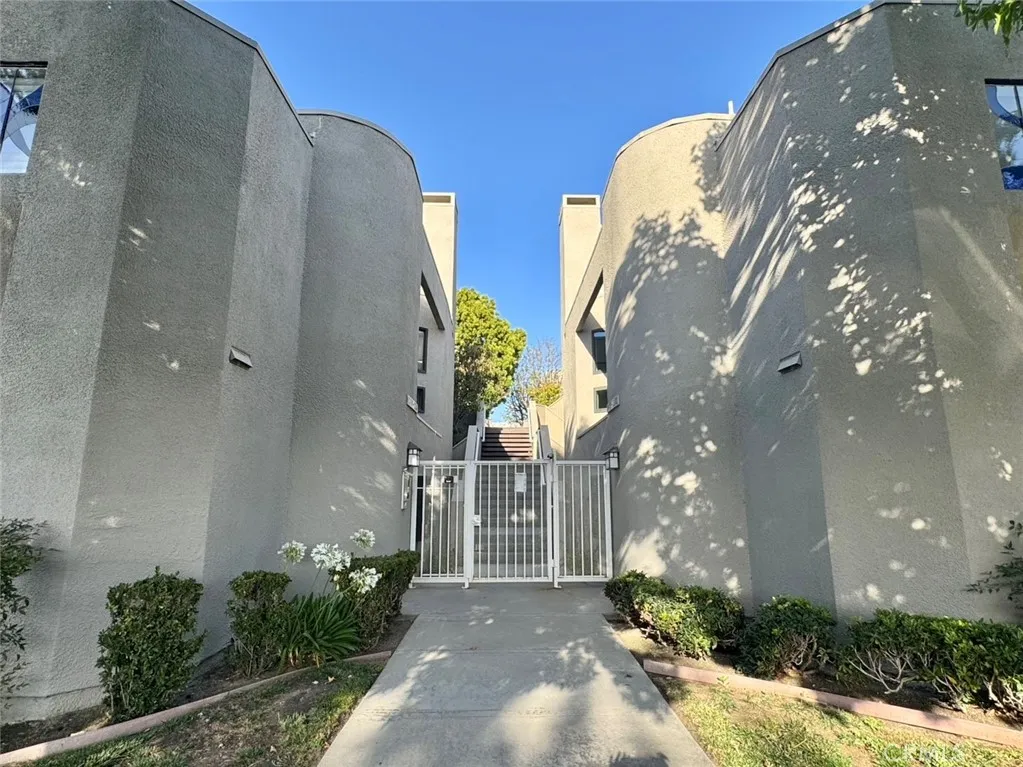 Seal Beach, CA 90740