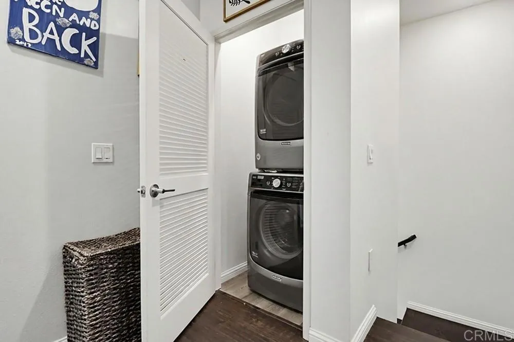 https://cdn.realtyfeed.com/cdn/127/306733461/0cb88c6099304460f5e7672305796897.webp
