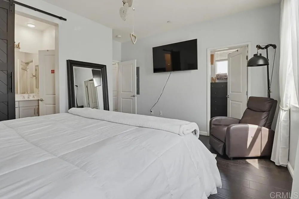 https://cdn.realtyfeed.com/cdn/127/306733461/37be82b64e0d934ad0fd96af62d84e4b.webp