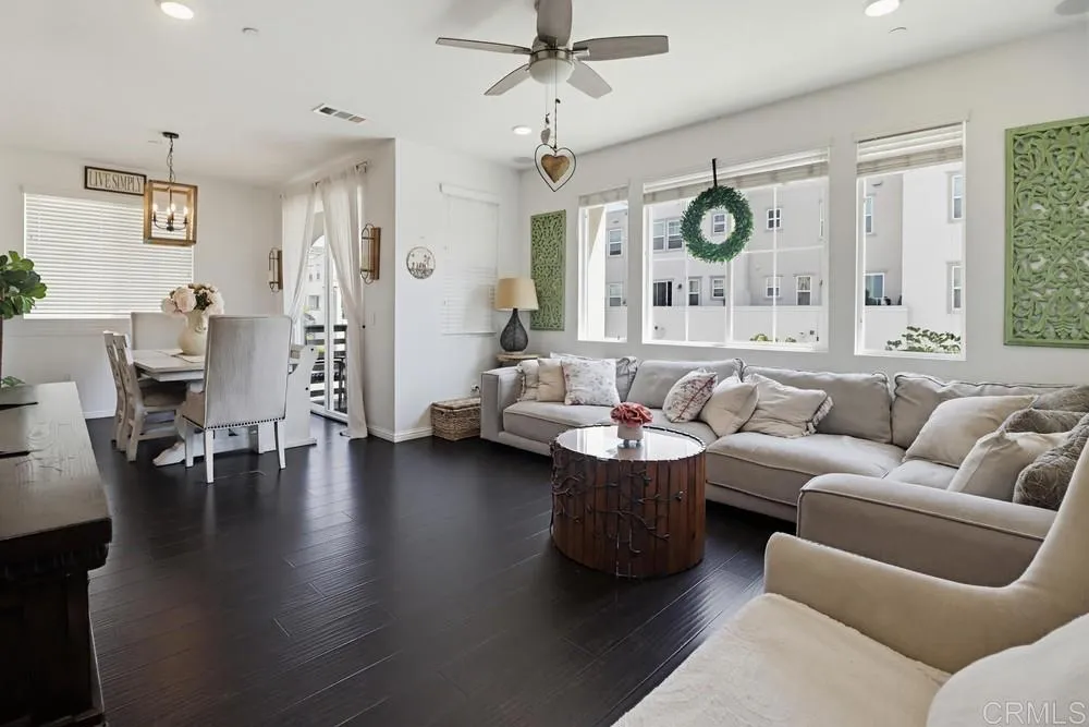 https://cdn.realtyfeed.com/cdn/127/306733461/d7f7d91ef7349dab444da9d73d58ac9b.webp