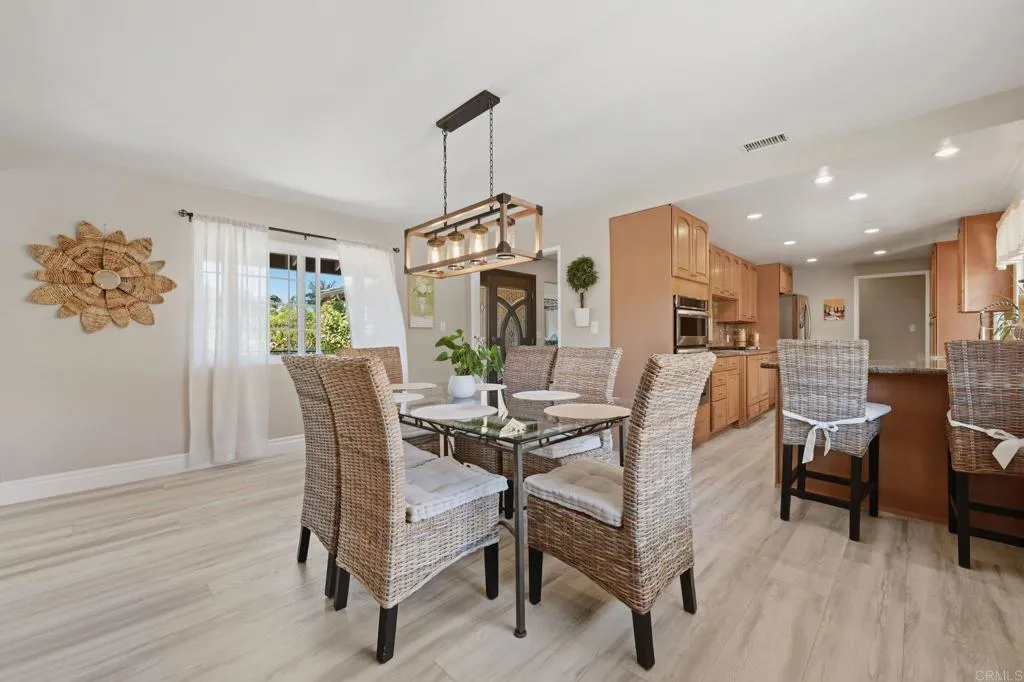 https://cdn.realtyfeed.com/cdn/127/306733485/759343108e2f1fb985108e463d84fd02.webp