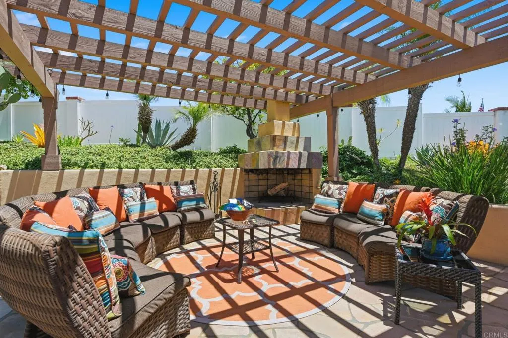 https://cdn.realtyfeed.com/cdn/127/306733485/bcefc821638d8a67851b1b8f9679a1d6.webp