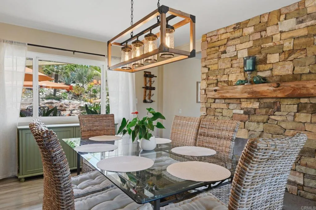 https://cdn.realtyfeed.com/cdn/127/306733485/cea5d7203a440dc55f55b8892b9b5c7f.webp