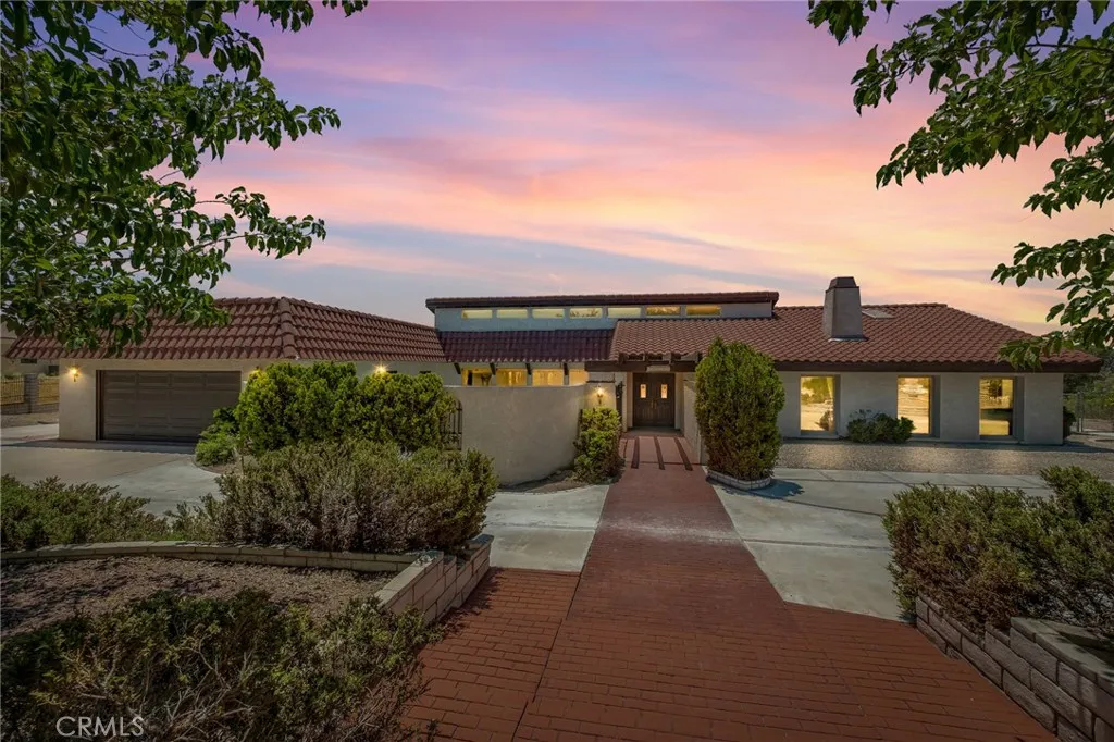 Apple Valley, CA 92307