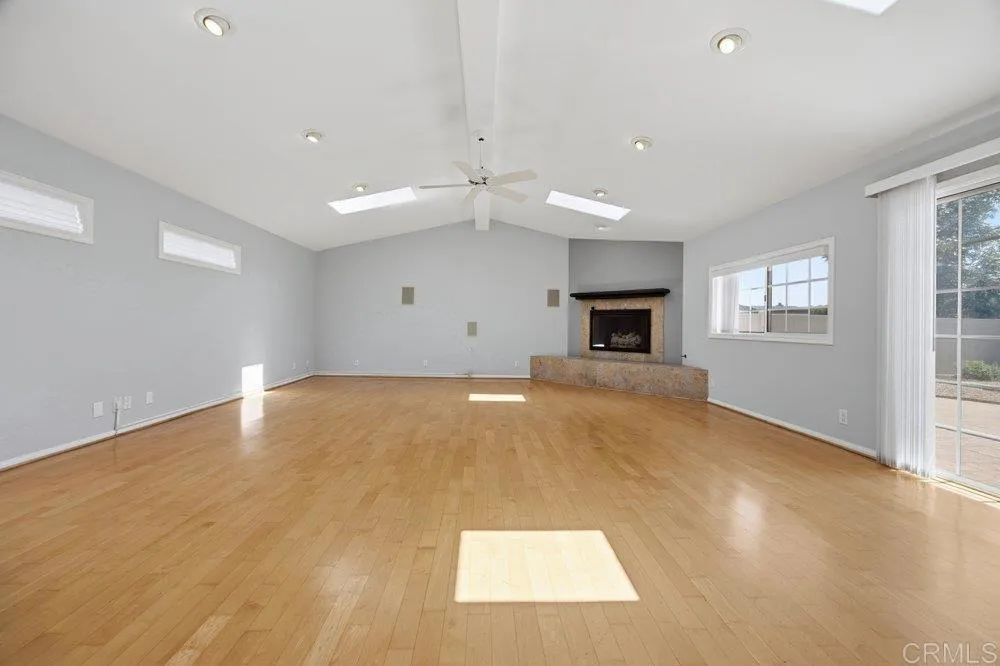 https://cdn.realtyfeed.com/cdn/127/306733550/5b5f6e97ae436ddd16c9b40c61b0675e.webp