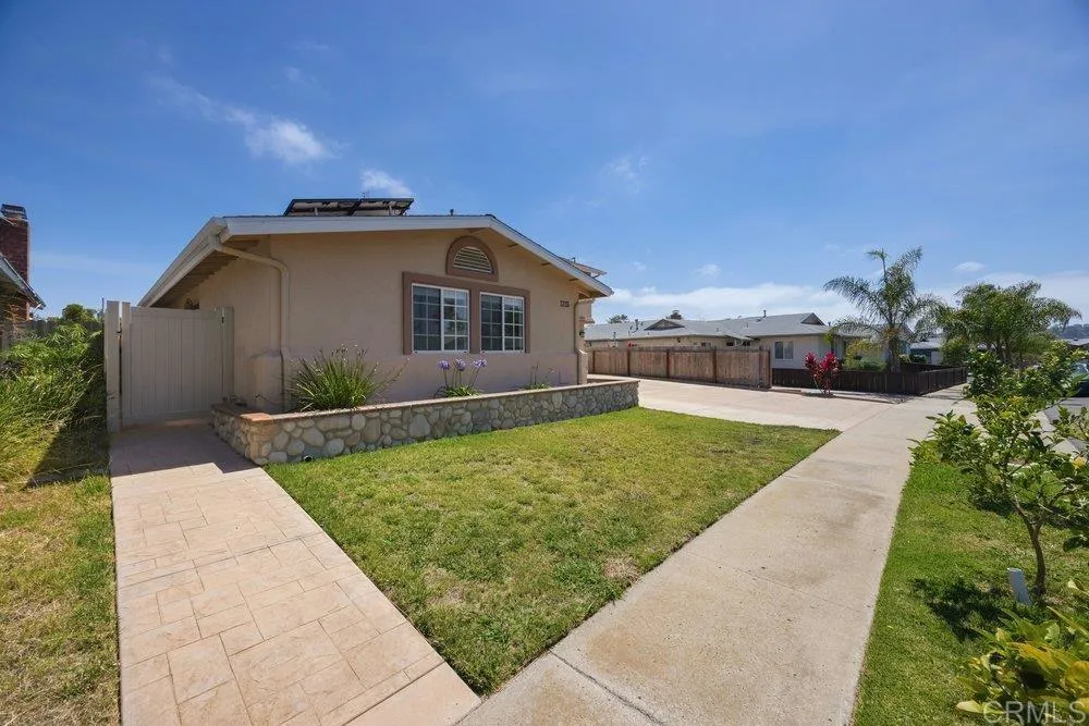 https://cdn.realtyfeed.com/cdn/127/306733550/739ac0712216e2bae08af60384b95173.webp