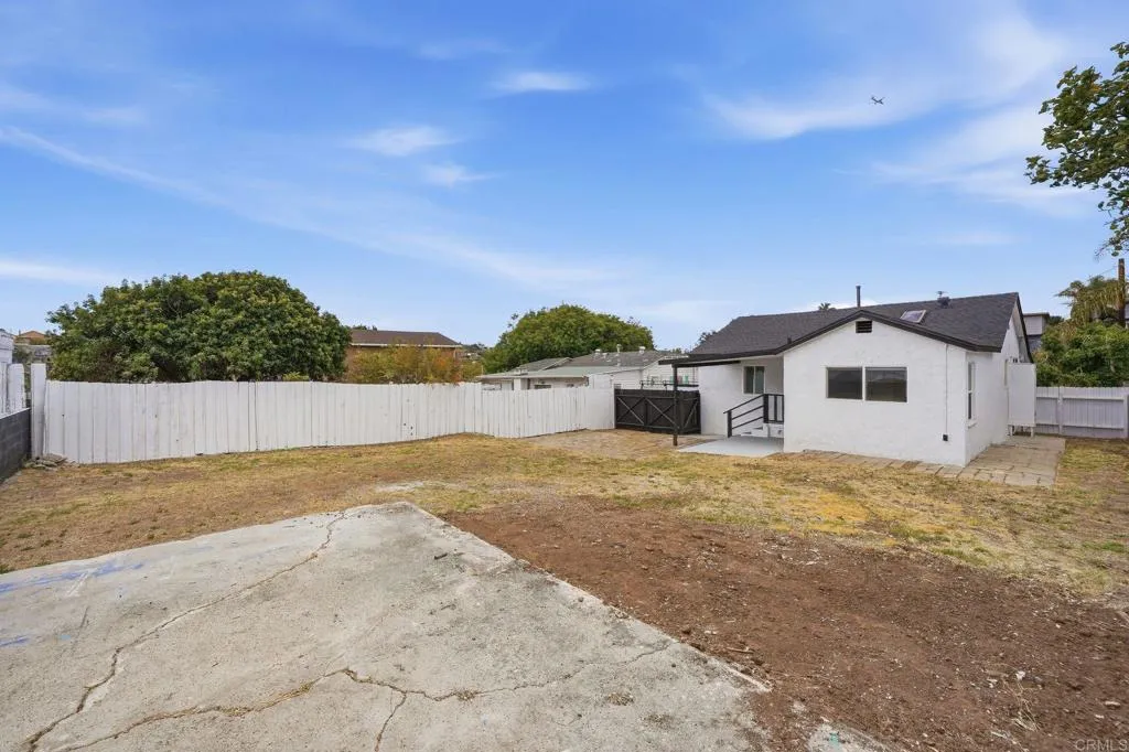 https://cdn.realtyfeed.com/cdn/127/306733551/95386f462a1334b9ef564d35ebf03779.webp