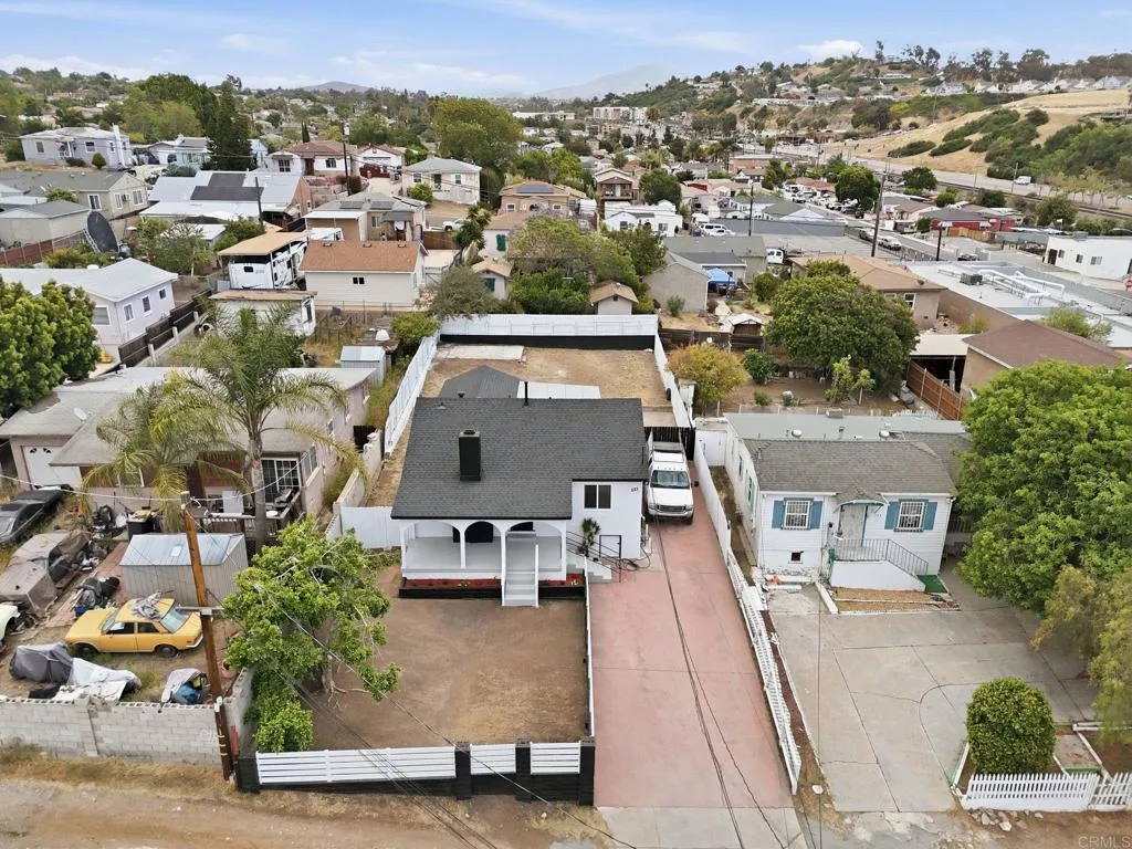 https://cdn.realtyfeed.com/cdn/127/306733551/a23285d237ae8628adaf9a91e0bc0d26.webp