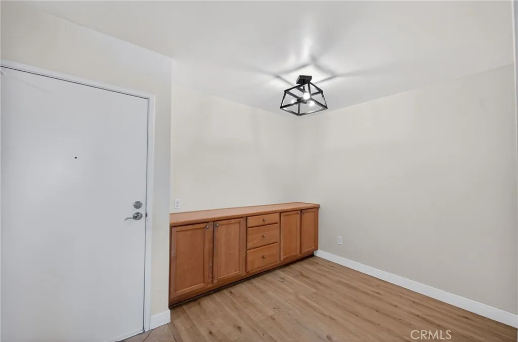 Photo #4: SW26119974 Listing: Photo #4