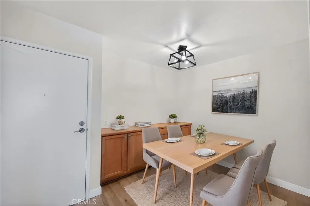 Photo #3: SW26119974 Listing: Photo #3