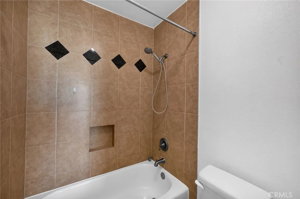 Photo #21: SW26119974 Listing: Photo #21