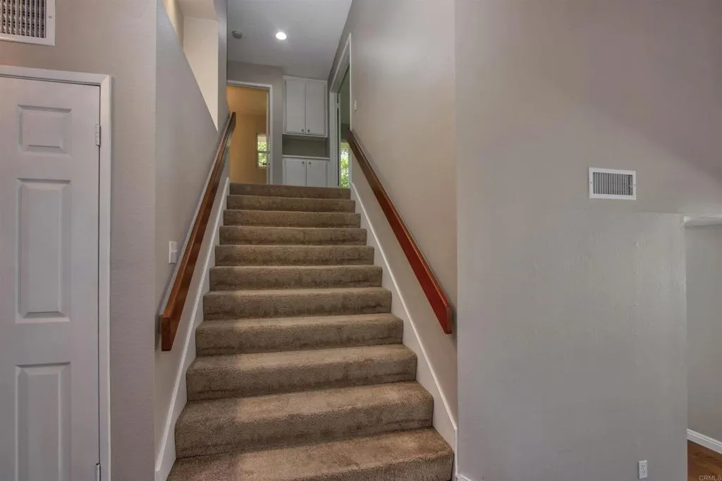 https://cdn.realtyfeed.com/cdn/127/306733631/8a72b395d2c621ad1551dba6e760b897.webp