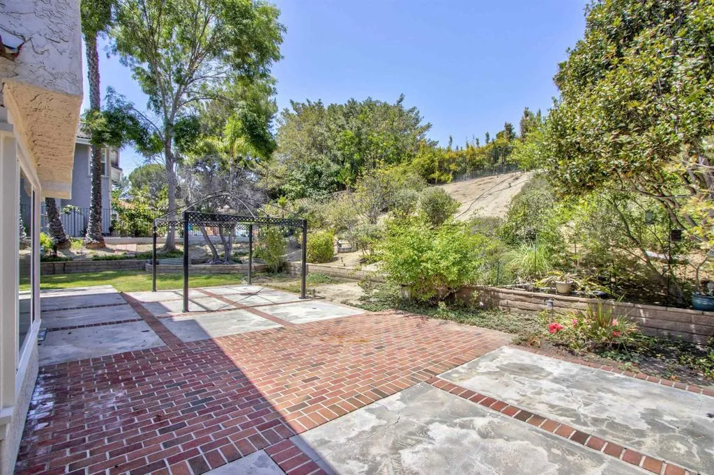 https://cdn.realtyfeed.com/cdn/127/306733631/f732c777206281fc3913af5a3e6f8849.webp